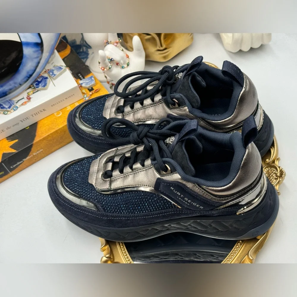 🆕 KURT GEIGER LONDON 🧿 NWOB Kensington Sneaker, Dark Blue Strass, Sz 37 - Picture 13 of 16